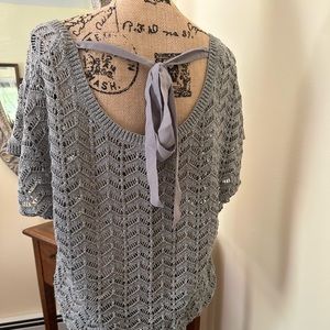 Crochet top with bow in the back